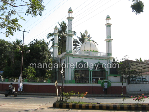 Hazrath Saidani Bibi Sahiba Dargah in Mangalore